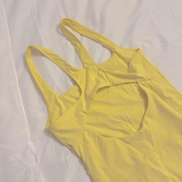 Athletic Dress - Picture 9 of 10